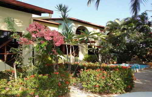 Hotel Pousada Arco Iris em Barra de Santo Antônio, AL - alugarpousadas